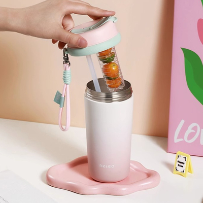 1 컬러 그래픽 인쇄 빨대 단열 컵 높은 미적 가치 휴대용 커피 컵