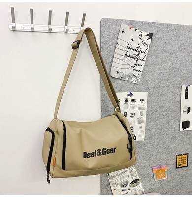 Custom Logo Crossbody 디자인과 함께 아버지 날 행사 야외 스포츠 및 피트니스 가방